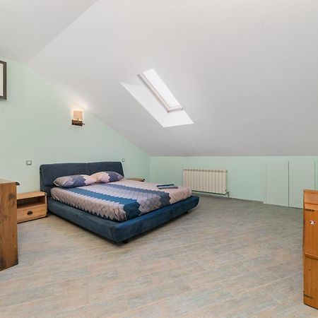 Classical Deribasivska 3-Bedrooms Apartment Odessza Kültér fotó